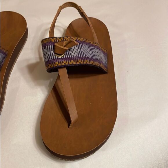 Feelgoodz Zensole Bohemian Sandals with Geometric Strap - Picture 2 of 9